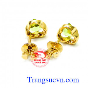 Hoa tai peridot 14k đeo trẻ đẹp
