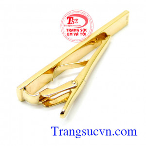 Mang lại vẻ đẹp sang trọng thể hiện được bản lĩnh cách ăn mặc của mình nói lên được địa vị của mình khi sở hữu cho mình. Kẹp caravat vàng 14k nam tính