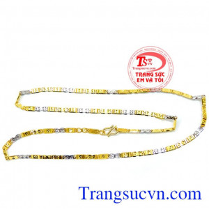 Chiếc dây chuyền vàng đẹp, sáng lấp lánh đeo cho nữ món quà tinh tế và quyến rũ dành cho phái đẹp
