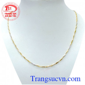 Dây chuyền nữ đeo dịu dàng là sản phẩm cũng như món quà ý nghĩa nhất phù hợp làm quà tặng cho bạn gái