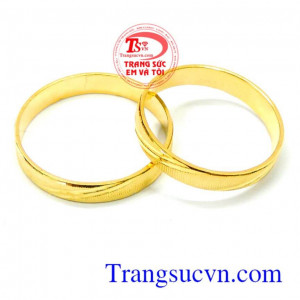 Đôi nhẫn cưới trơn sành điệu là mẫu nhẫn cưới khá đơn giản khi không có quá nhiều chi tiết