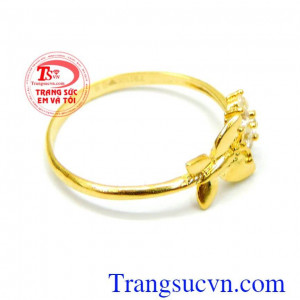 Một sản phẩm trang sức trẻ trung và đầy cuốn hút với biểu tượng con bướm đeo nữ tính quý phái. Nhẫn nữ bướm xinh 10k đẹp