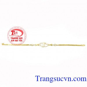 Lắc nữ vàng trái tim đôi là một trong những mẫu hót hiện nay đươc các bạn nữ yêu thích.