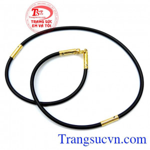 Sợi dây rất chắc chắn từng mấu chốt và thể hiện cá tính mạnh mẽ của người đàn ông