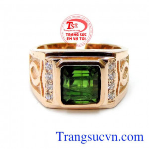 Nhẫn nam tourmalin đeo hợp mệnh hợp phong thủy hợp thời trang, với chất lượng vàng đảm bảo