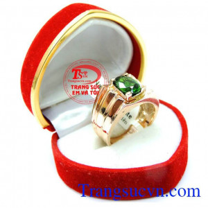 Nhẫn diopsite đeo hợp mệnh hỏa