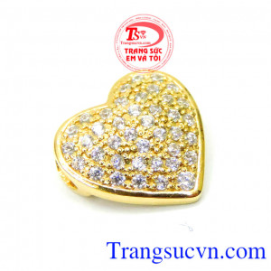 Mặt nữ thời trang được thiết kế theo xu hướng hiện đại, tinh tế và sang trọng, lại phù hợp cho mọi dịp trong năm