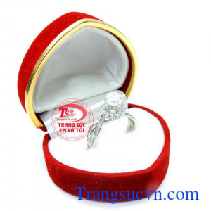 Nhẫn vàng trắng cá tính cho nữ
