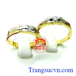 Nhẫn cưới tín vật của tình yêu hạnh phúc trăm trăm