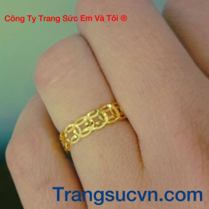 Nhẫn nữ kim tiền