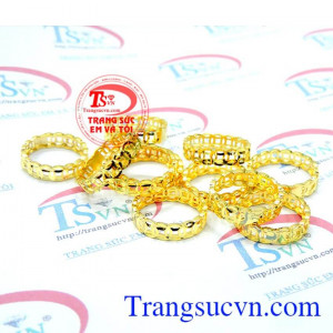 Bảo hành uy tín, giao hàng toàn quốc. Nhẫn nữ kim tiền