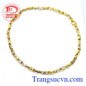 Dây chuyền vàng đảm bảo chất lượng, bền đẹp, sáng bóng