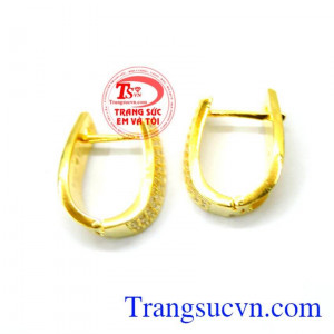 Hoa tai khuyên đẹp sẽ là món quà hoàn hảo để tặng người thương.