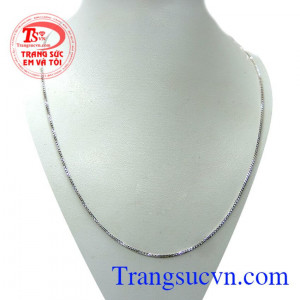 Dây chuyền vàng đeo hợp thời trang, sang trọng khách hàng ưa chuộng và bình chọn nhiều năm liền đối với sản phẩm dây chuyền vàng