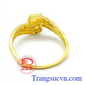 Nhẫn nữ bảo hành 6 tháng giao toàn quốc, thanh toán an toàn. Nhẫn vàng vị ngọt tình