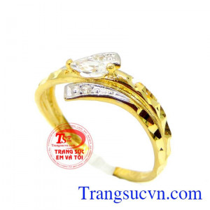 Bảo hành 6 tháng, giao nhẫn toàn quốc. Nhẫn vàng nữ điệu