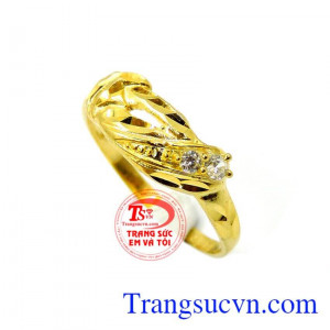 Nhẫn nữ vàng tây,được thiết kế tinh tế. Nhẫn nữ trầu cau