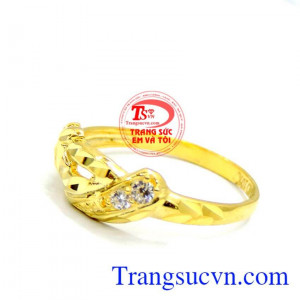 Nhẫn nữ trầu cau