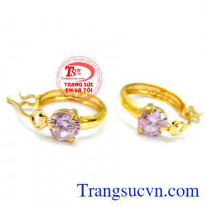 Hoa tai tím vàng gắn đá tròn màu tím.