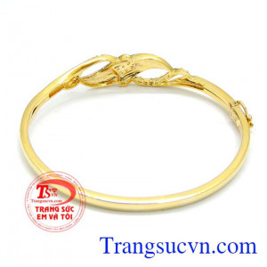 Chất lượng vàng đảm bảo, uy tín, vòng tay vàng là món quà ý nghĩa cho người yêu thương. Vòng tay sức mạnh tự nhiên