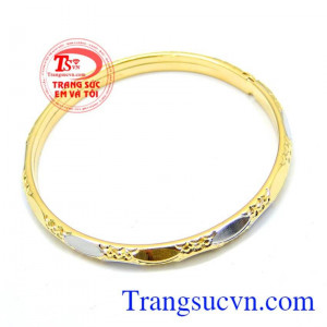 Vòng tay vàng đeo hợp thời trang, chất lượng đảm bảo uy tín. Vòng nữ vàng đẹp