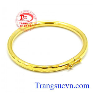 vòng vàng trẻ em