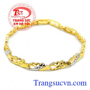 Lắc tay xinh sắn vàng