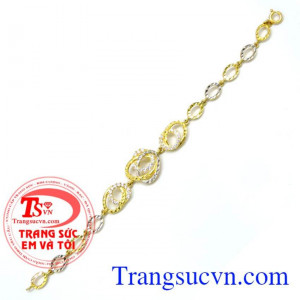 Lắc vàng tây, Chất lượng vàng đảm bảo Uy tín, Bảo hành 6 tháng, giao toàn quốc. Lắc vàng phái đẹp