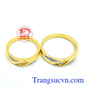 Nhẫn cưới vàng vàng tây đẹp sang trọng kinh tế cho đôi bạn trẻ