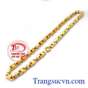 Dây chuyền nam sang trọng, tinh tế