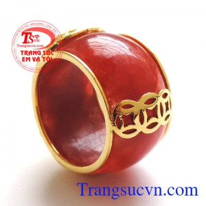 Nhẫn ngọc vàng 18k