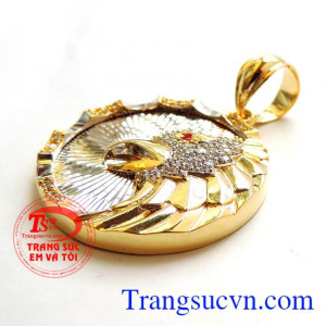 Mặt vàng chim ưng