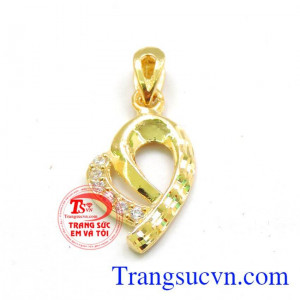 Mặt dây trái tim tình yêu