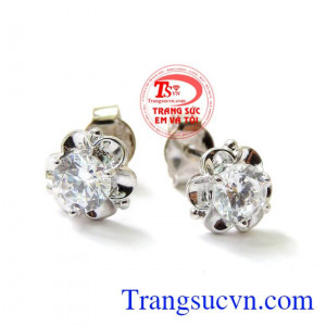 Đôi Nụ hoa tai vàng 18k trắng gắn đá trắng món quà tốt và phù hợp dành cho nữ trao yêu thương giữ hạnh phúc thủy chung, hoa tai vàng trắng 18k đẹp.