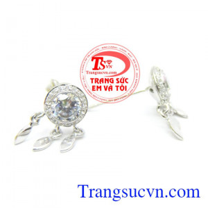 Hoa tai 18k ý nghĩa tặng phái đẹp, chất lượng đảm bảo, hoa tai đẹp, sang trọng, quý phái, kiểu dáng hợp thời trang, là món quà ý nghĩa tặng phái đẹp nhân ngày 8/3,...