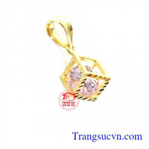 Mặt nữ vàng tây đá hồng xinh, mặt dây chuyền nữ đẹp, thiết kế đơn giản tinh tế, màu của đá đem lại sự sang trọng, quyễn rũ, thu hút người khác phái.