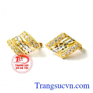 Nét đẹp tinh tế, Hoa tai vàng tây tinh tế chất lượng đảm bảo đẹp chất lượng vàng đảm bảo dành cho phái đẹp.