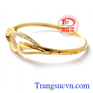 Vòng tay nữ vàng chất lượng đảm bảo uy tín,dành cho phái đẹp. Vòng vàng nữ đẹp