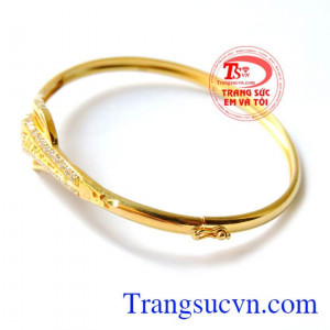 Vòng tay vàng cánh hoa Tulip cách điệu. 
