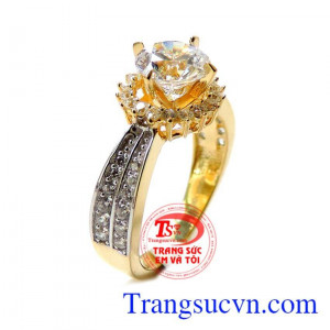 Với thiết kế tinh tế và đẳng cấp. Nhẫn gắn đá đẹp nữ vàng