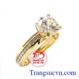 Là món quà ý nghĩa tặng người yêu trong các ngày lễ, kỷ niệm. Nhẫn nữ may mắn vàng
