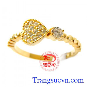 Nhẫn nữ là món quà ý nghĩa dành cho phái đẹp. Nhẫn vàng trái tim chung thủy
