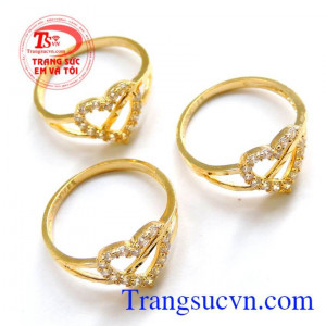 Nhịp tim nhẫn vàng là sản phẩm được nhiều phái nam lựa chọn để tặng cho người mình yêu thương. Nhịp tim nhẫn vàng