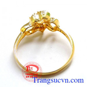 Nhẫn trái tim nhỏ xinh là món quà ý nghĩa tặng người yêu trong các ngày lễ, kỷ niệm. Nhẫn trái tim nhỏ xinh