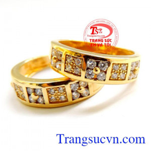 Nhẫn cưới chế tác đẹp nhập khẩu nguyên chiếc