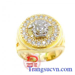 Nhẫn nam vàng tây thiết kế và chế tác tinh tế, đeo hợp thời trang và sang trọng dành cho nam.