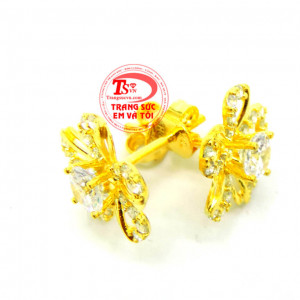 Hoa tai cánh hoa mai đeo hợp thời trang giao Hoa tai cánh hoa mai toàn quốc, thanh toán an toàn tuyệt đối.