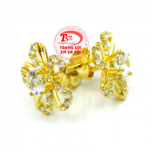 Hoa tai cánh hoa mai đẹp Hoa tai vàng chất lượng đảm bảo và uy tín, khách hàng ưa chuộng khi sử dụng sản phẩm 