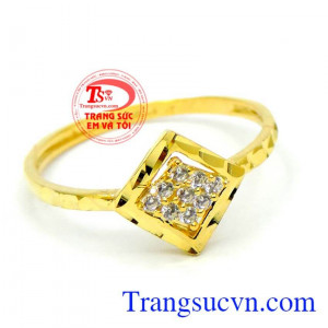 Nhẫn nữ vàng tây dành cho phái đẹp phù hợp làm quà tặng sinh nhật hoặc trong các dịp ý nghĩa