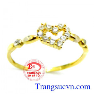 Nhẫn trái tim gắn kết